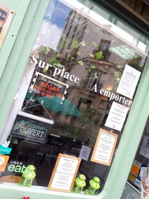 Facade at Mon Resto Sans Gluten in Paris