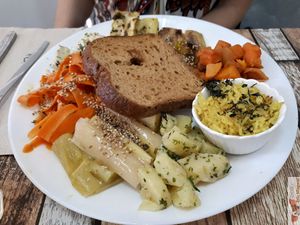 Assiette de saison at Mon Resto Sans Gluten in Paris