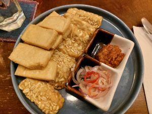 Crunchy tempeh and tofu at Kafe in Ubud