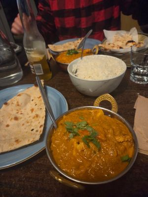 Aloo Gobi, garlic naan, rice at Radha's in Te Anau