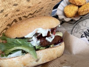 burger at Swing Kitchen - Rosenthalerstraße in Berlin