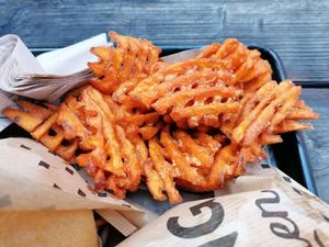 Sweet Cross Cut Fries at Swing Kitchen - Rosenthalerstraße in Berlin