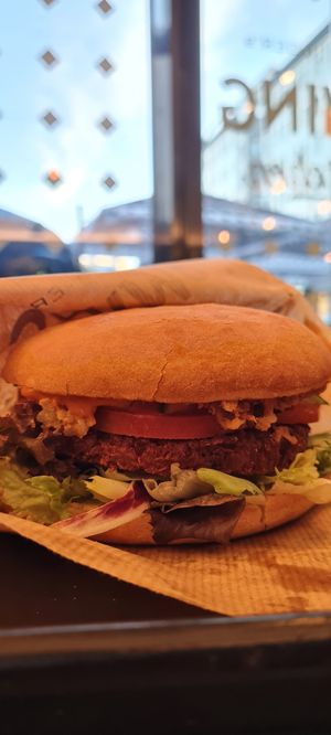 Swing Burger (with BBQ sauce) at Swing Kitchen - Rosenthalerstraße in Berlin