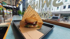 Smokey Pepper Burger at Swing Kitchen in Rosenthaler Straße at Swing Kitchen - Rosenthalerstraße in Berlin