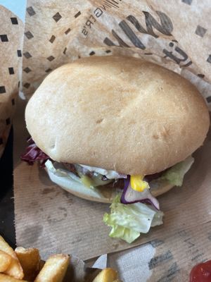 Cheeseburger   at Swing Kitchen - Rosenthalerstraße in Berlin