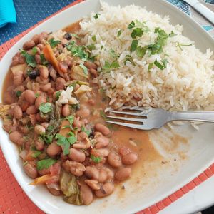 Beautiful flavours and large portion at Cantinho da Regina in Sesimbra