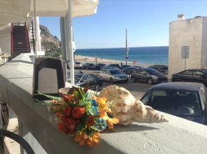 View to the beach at Cantinho da Regina in Sesimbra