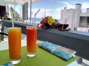 Orange and carrot juice at Cantinho da Regina in Sesimbra