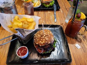  at Leo's Juice and Burger in Luebeck