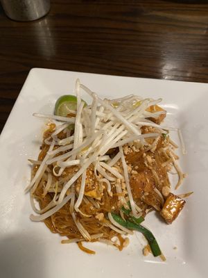 Vegan pad Thai   at Thai Time in Vancouver