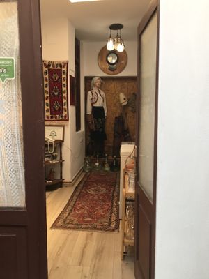 The entrance at Oda's Garden in Tirana