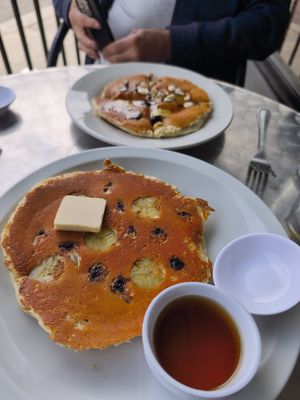 Tropical Pancakes at LA Vegan in Los Angeles