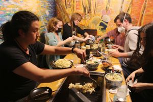 Making dinner ! at Sakura Tei in Tokyo