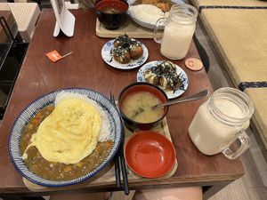 Curry OmuRice  at Hǎo Xiǎng Chī Bīng 好想吃冰 - Datong District in Taipei