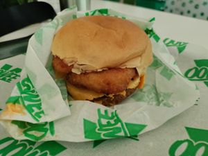 BBQ beef at Oowee Vegan - Baldwin in Bristol