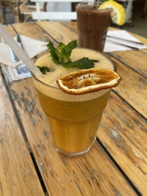 Immun at Brunch and Cake By The Sea in Barcelona