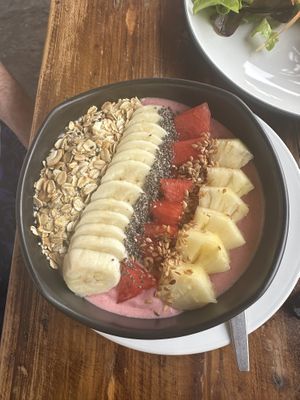Smoothie bowl ‘fruit fest'  at Ganita Cafe in Pai