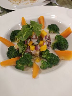 Coconut curry with lemongrass, broccoli and tempeh at Ganita Cafe in Pai