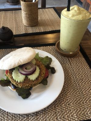 Falafel Burger + Avocado, date, & coconut smoothie at Ganita Cafe in Pai