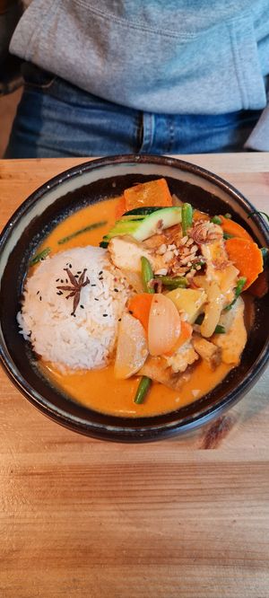 Massaman Curry at H2 - Be Veggie - VegUp in Berlin