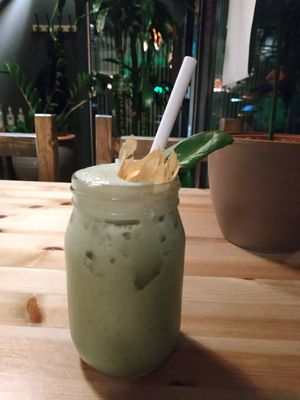 Banana-matcha shake (soy milk) at H2 - Be Veggie - VegUp in Berlin