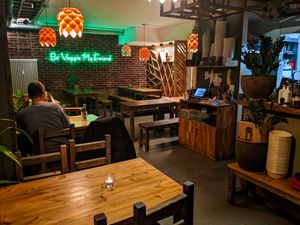 Inside of H2 - Be Veggie at H2 - Be Veggie - VegUp in Berlin