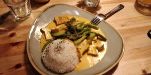 Curry at H2 - Be Veggie - VegUp in Berlin
