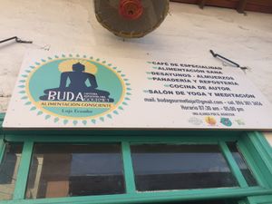 Sign outside at El Jardín de Buda in Loja