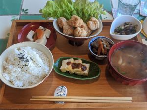 The vegan chicken karaage set at Siesta Cafe  in Oita
