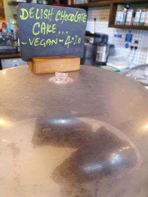 Chocolate cake #Veganuary at Brick and Olive in North London