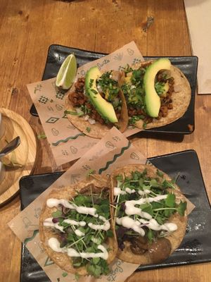 Tacos al pastos y de setas  at Gallo Santo in Barcelona