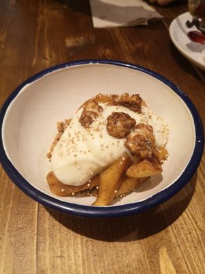 apple crumble at Gallo Santo in Barcelona