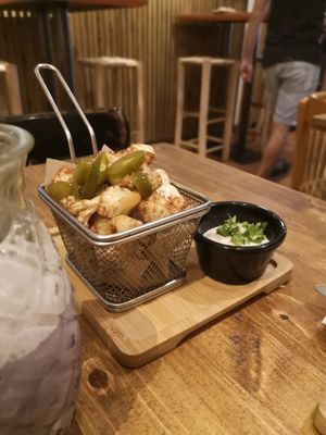 Fried cauliflower at Gallo Santo in Barcelona