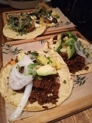 tacos at Gallo Santo in Barcelona