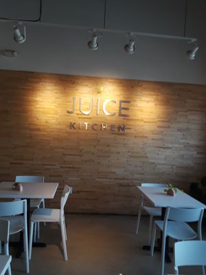 Clean beautiful restaurant at Juice Kitchen in Coral Springs