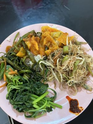 My selection from the display   at Chin Hua Vegetarian Food in Malacca