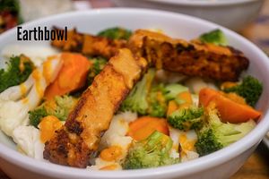 🍜 Soul Bowl 🍜 at EarthBowl in Tijuana