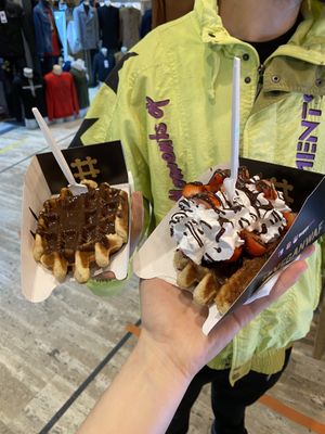 Amazing waffles 😍 at VeganWaf in Brussels