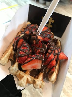 Chocolate and strawberries at VeganWaf in Brussels