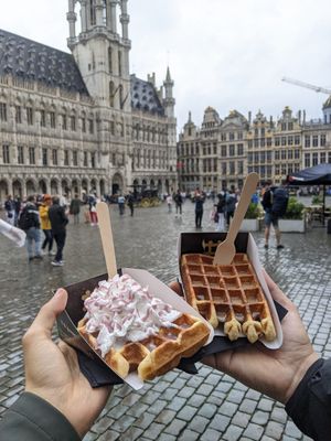 vegan waffles at VeganWaf in Brussels