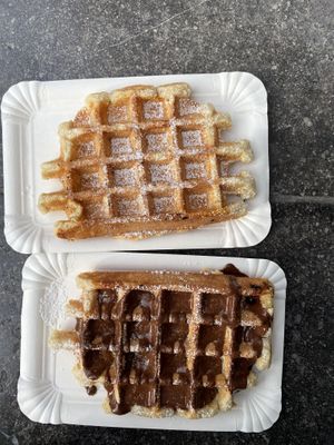 💌💌💌💌💌 at VeganWaf in Brussels