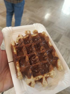 Waffle with chocolate at VeganWaf in Brussels