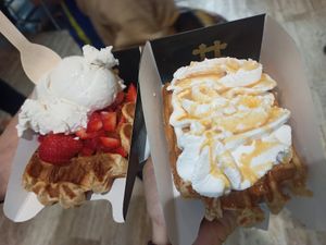 Ice cream&strawberries, whipped cream&salty caramel at VeganWaf in Brussels