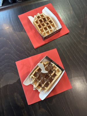 Maple Syrup and Chocolate toppings   at VeganWaf in Brussels