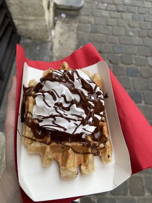Whipped cream with chocolate  at VeganWaf in Brussels