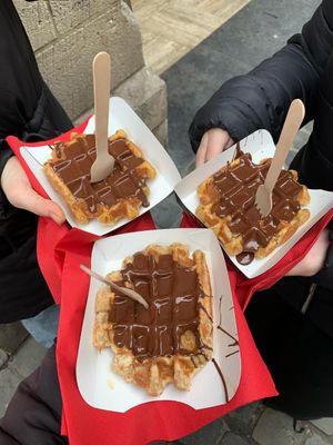 Waffle with chocolate topping (5,50€) at VeganWaf in Brussels