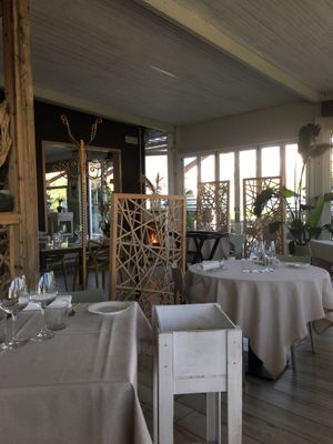 Inside  at Lorens in Massa