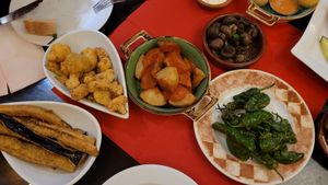 Only vegan options, aubergine (left) not vegan (contains honey) at Vivolo Olé in Berlin