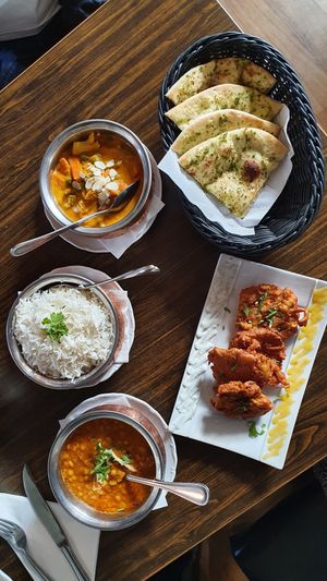 Shahi korma, daal fry, vegansk pakora #Veganuary at Indiska Köket in Jonkoping