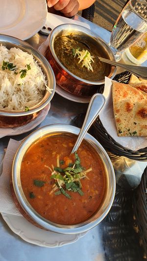 Daal palak (spenat), daal fry (linser) #Veganuary at Indiska Köket in Jonkoping
